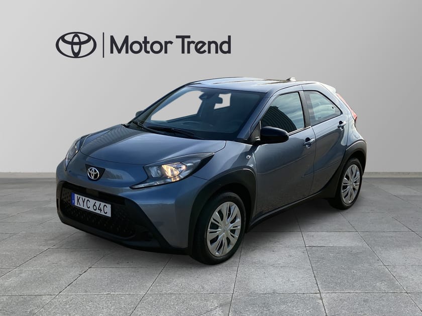 Bild 1 av Toyota Aygo X 1.0 S-CVT PLAY Vinterhjul ingår