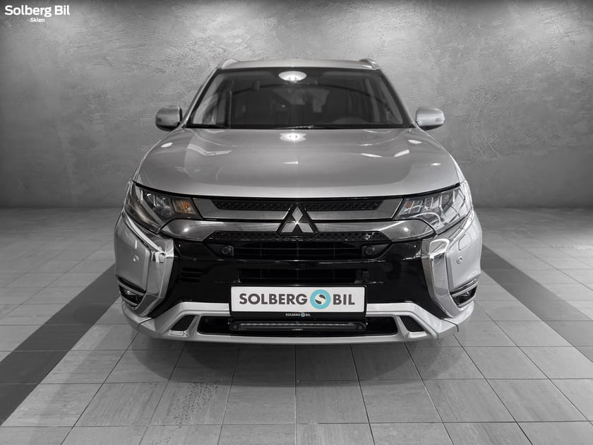 Bilde 2 av Mitsubishi Outlander PHEV INNSTYLE/ PHEV/AWD/CARPLAY/ISO/OPPV.RATT