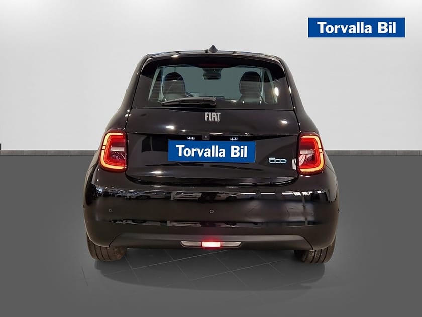 Bild 5 av Fiat 500e ICON 118HK Parksensor Backkamera Vinterhjul ingår