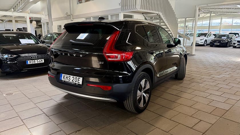 Bild 3 av Volvo XC40 T5 Twin Engine DCT Momentum Adv. Navi|Drag|VOC