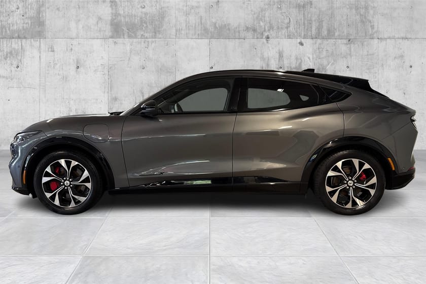 Bilde 2 av Ford Mustang Mach-E Long Range AWD Premium/Krok/Panorama/360Kamera/B&O/ACC