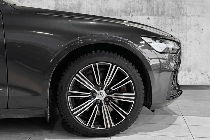 Bilde 3 av Volvo V60 T8 AWD R-Design KROK|TEK.PK|18"|H&K|7år*