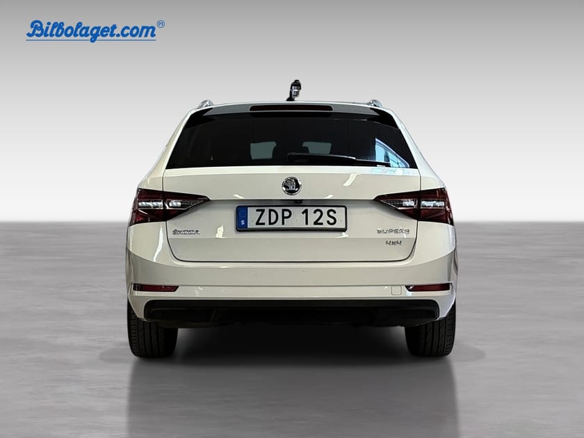 Bild 5 av Škoda Superb Kombi 2.0 TDI 4x4 DSG 190hk L&K
