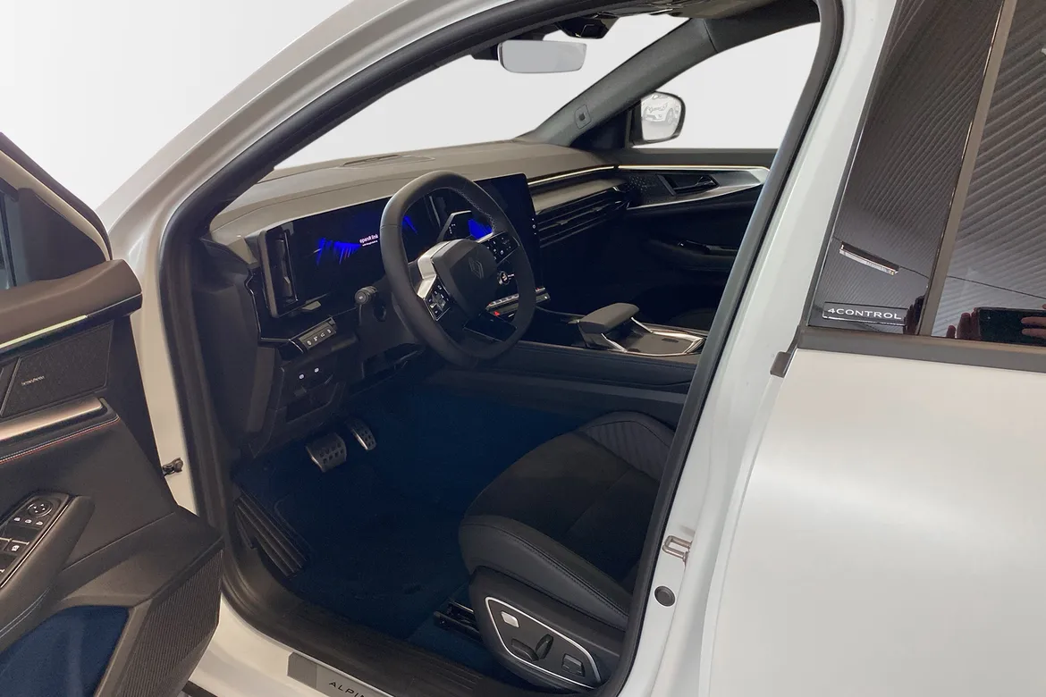 Renault Rafale E-Tech 4×4