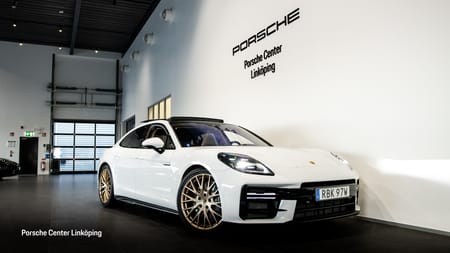 Porsche Panamera 4 E-Hybrid