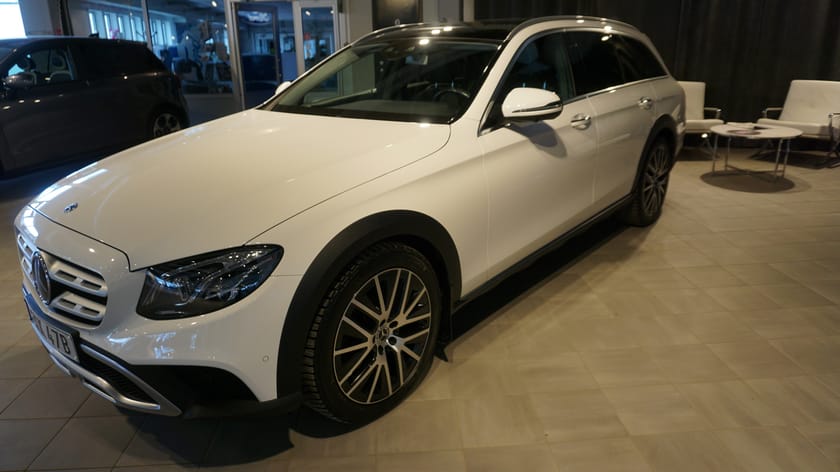 Bild 4 av Mercedes-Benz E 220 d 4MATIC All-Terrain 