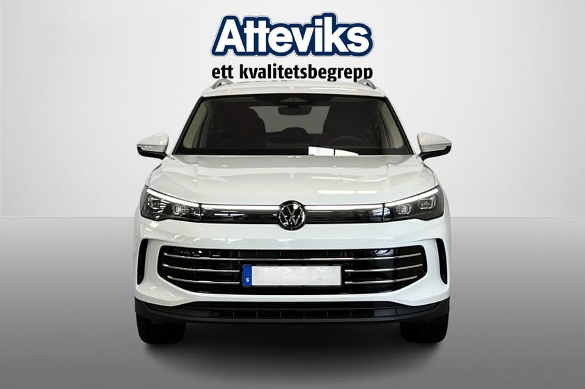 Bild 2 av Volkswagen Tiguan TDI 193hk R-Line 4M DSG Edition *2026* Kampanj