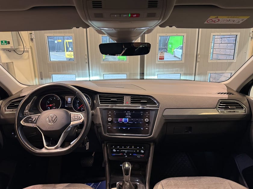 Bild 5 av Volkswagen Tiguan 1.5 TSI ACT Aut Drag B-kamera Carplay 150hk
