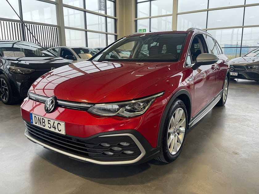 Bild 1 av Volkswagen Golf Alltrack 2.0 TDI SCR 4Motion | Drag | Värmare | Moms