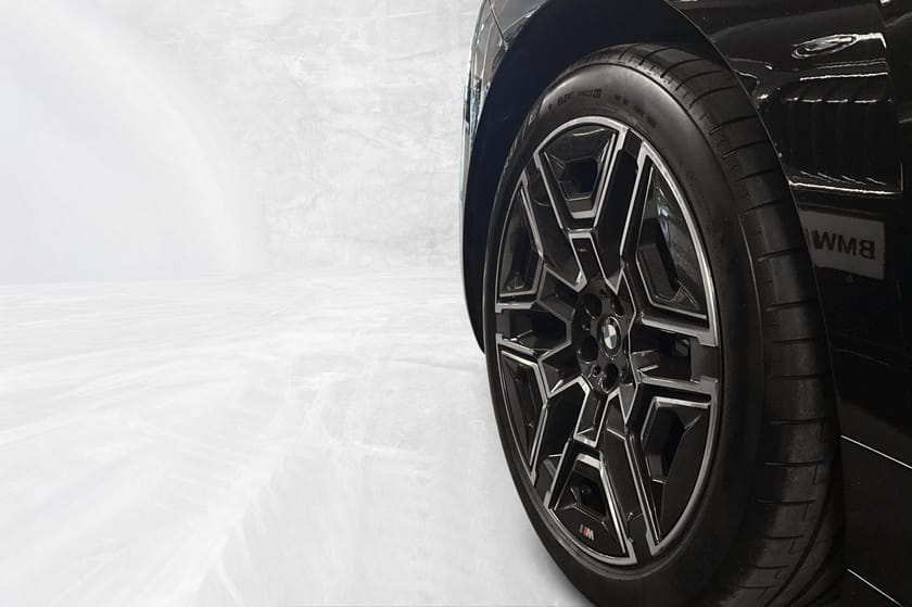 Bilde 2 av BMW iX xDrive60 xDrive60, M Sport, Harman Kardon+