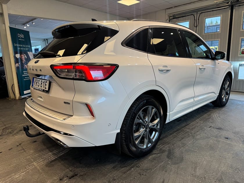 Bild 4 av Ford Kuga Plug-In Hybrid ST-Line Drag Gps B-kamera B&O BLIS 224hk