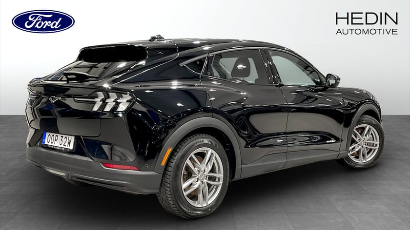Bild 2 av Ford Mustang Mach-E Standard Range RWD 440km 269hk | Teknikpaket | B&O Ljud | 360 Kamera |