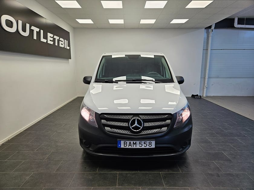 Bild 4 av Mercedes-Benz Vito 114 CDI 2.8t Lång 136hk Värmare Backkamera Drag