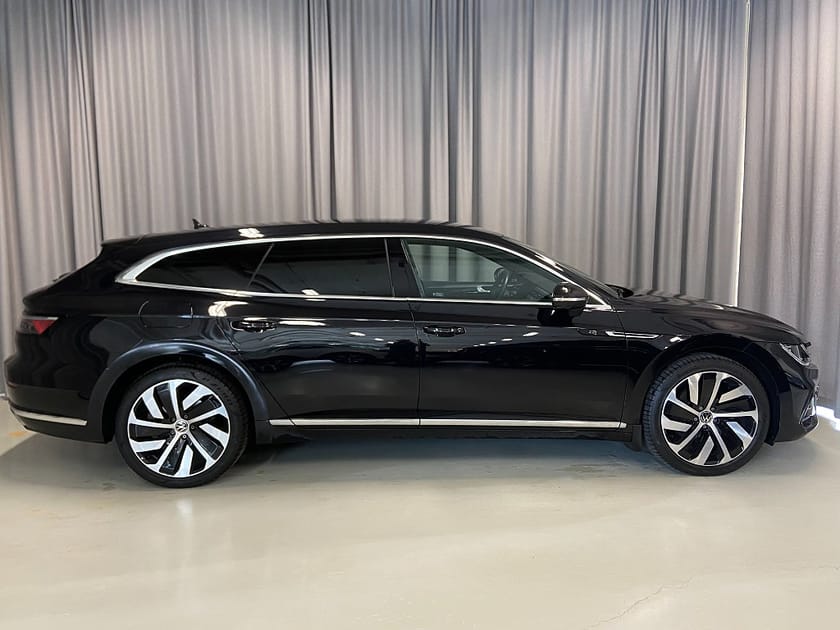 Bild 4 av Volkswagen Arteon eHybrid Shooting Brake 218hk R-Line Drag Navi