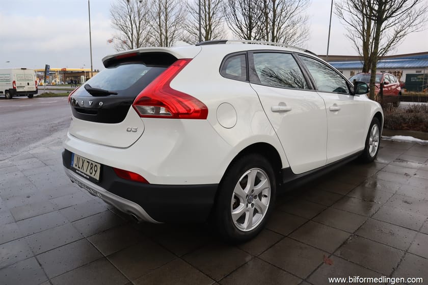 Bild 3 av Volvo V40 Cross Country D3 2.0 FWD 150hk Aut Momentum Drag Svensksåld