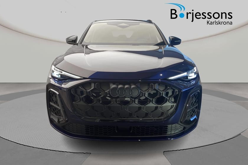 Bild 2 av Audi Q5 Sportback e-hybrid quattro 270 KW S TRONIC
