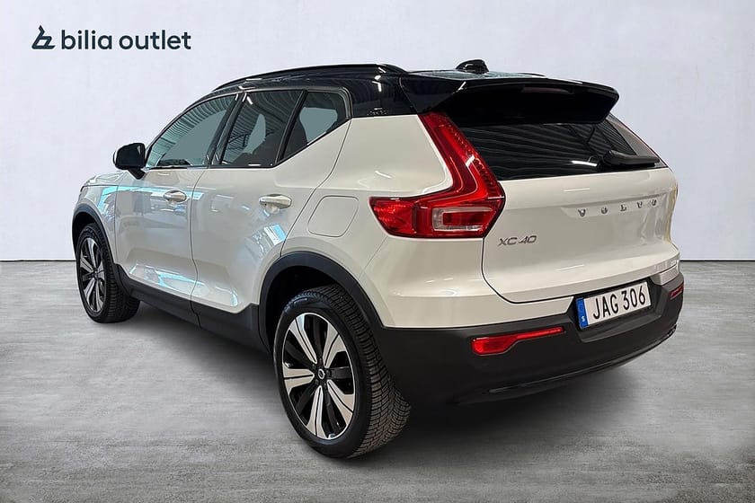 Bild 3 av Volvo XC40 Recharge Single Motor Plus Edition Backkamera Navigation VOC Värmare