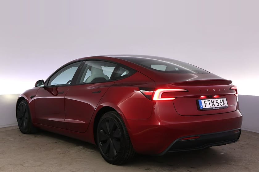 Bild 4 av Tesla Model 3 Long Range AWD Autopilot Panorama