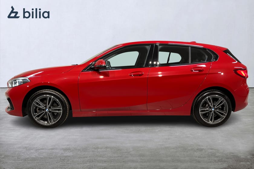 Bild 2 av BMW 118i Sport line/ PDC fram & bak/ Nav