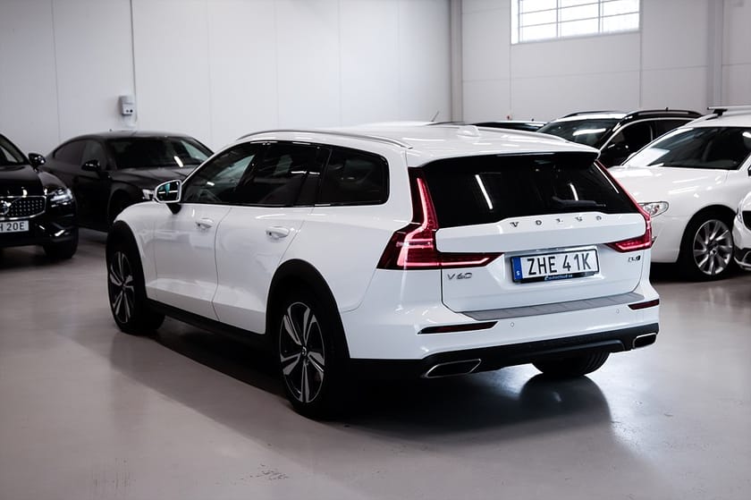 Bild 3 av Volvo V60 Cross Country D4 AWD Geartronic, 190hk, 2019