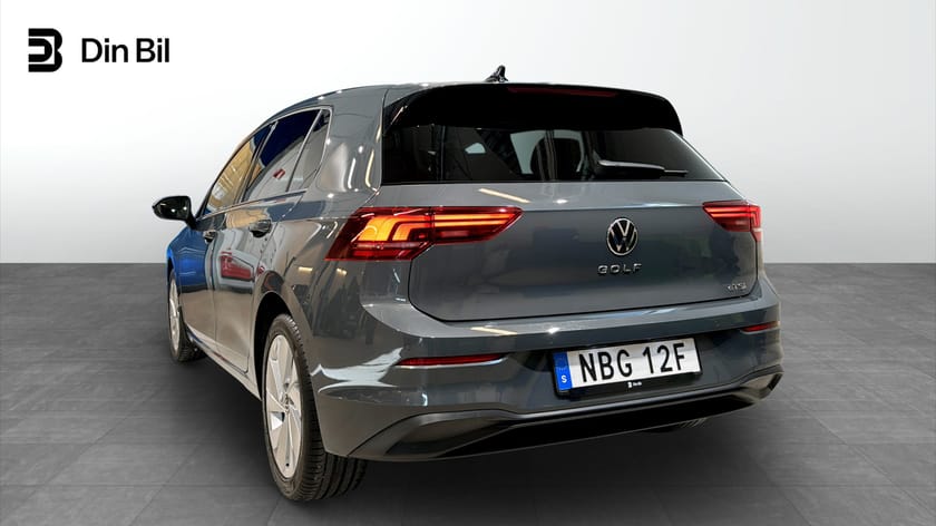 Bild 3 av Volkswagen Golf eTSI150 DSG Life Backkamera/P-värmare