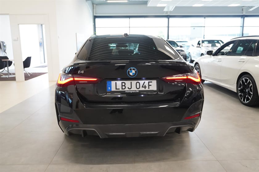Bild 5 av BMW i4 eDrive40 Gran Coupé Fully Charged M Pro Laser HUD DAP Pap H K Leasebar