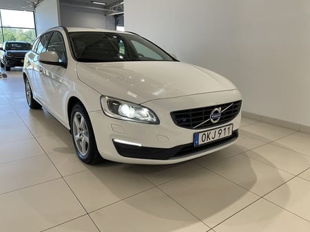 Volvo V60 D4 AUT BUSINESS KINETIC DRAG | VÄRMARE | V-HJUL