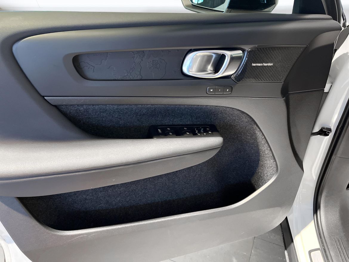 Volvo C40 2023 - miniatyr 16