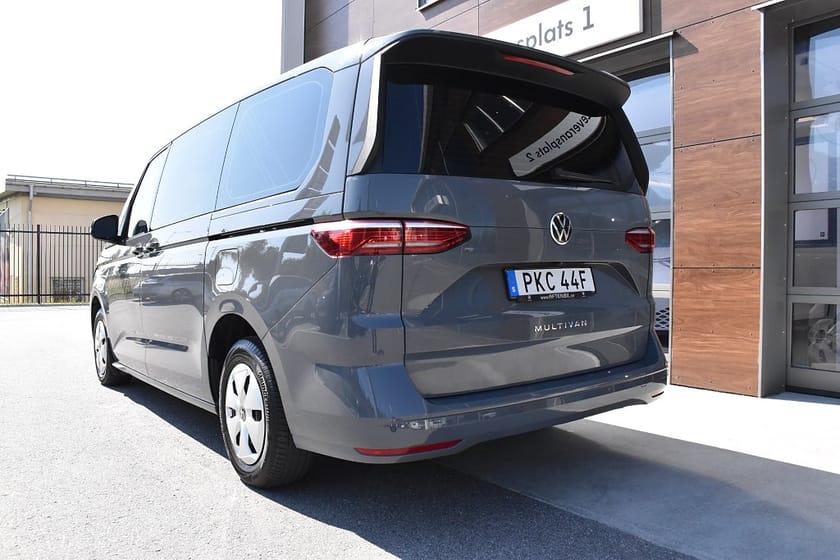 Bild 4 av Volkswagen Multivan T7 2.0 TDI Lång / MOMS / VÄRMARE /KAMERA
