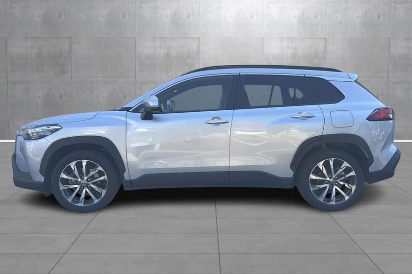 Bilde 2 av Toyota Corolla Cross Hybrid AWD-i 2,0 Executive