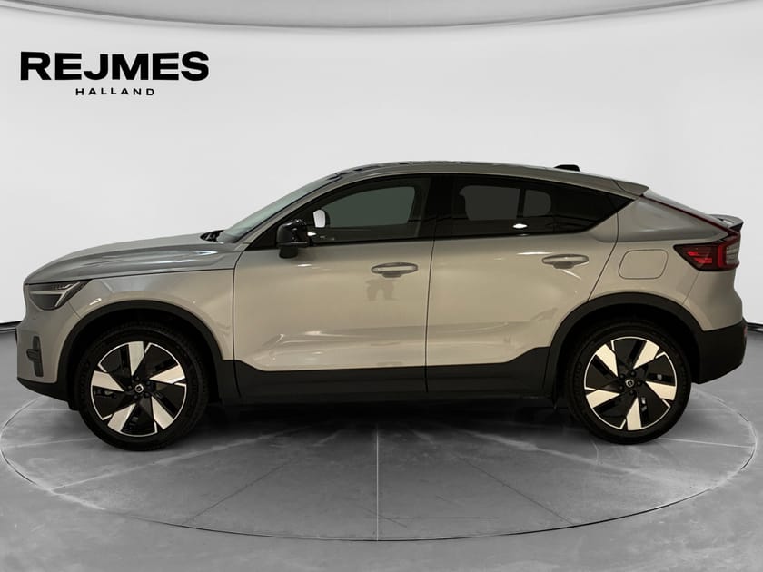 Bild 3 av Volvo C40 Recharge Extended Range Core SE | Tonade rutor | Dragkrok |