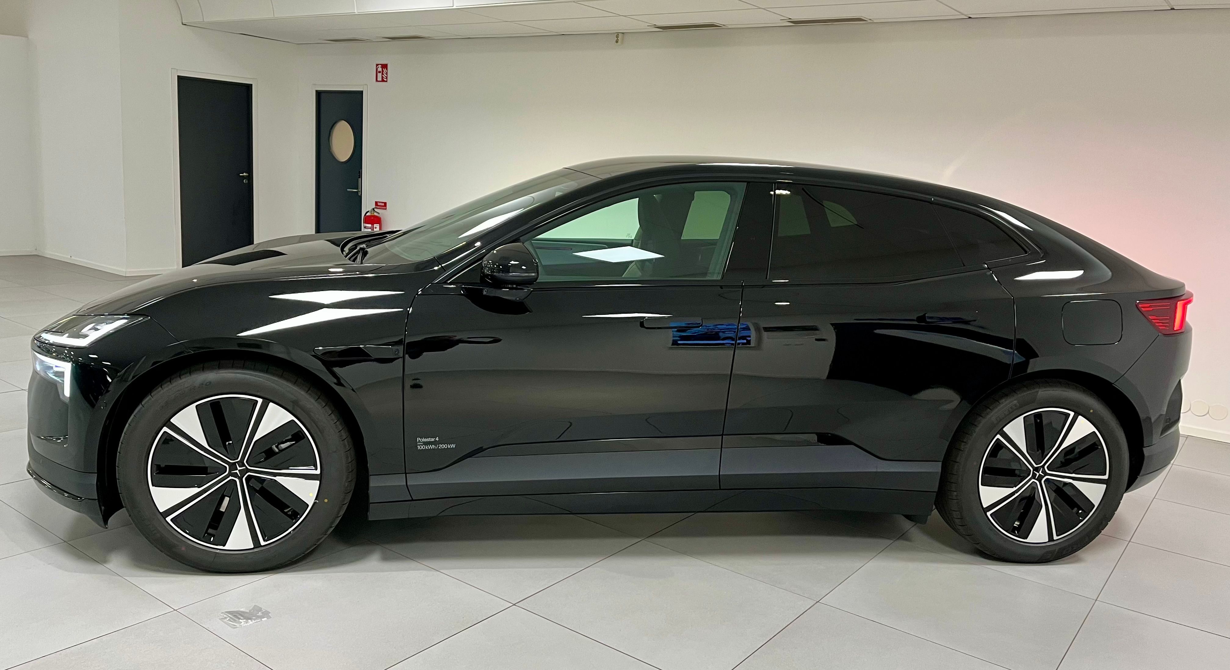 Polestar 4 Long Range Single Motor