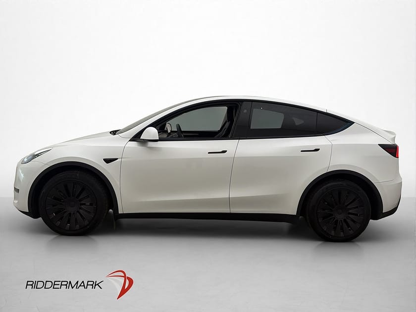 Bild 5 av Tesla Model Y Long Range AWD Dragkrok Svensksåld