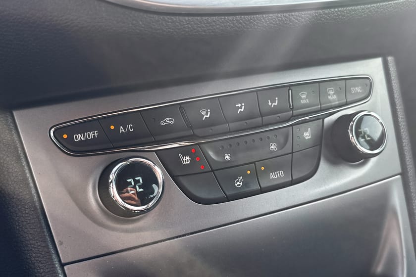 Bild 5 av Opel Astra 1,6 CDTi Enjoy+ CARPLAY RATTVÄRME KAMKEDJA