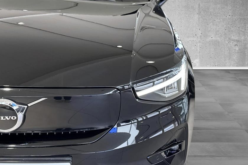 Bilde 5 av Volvo XC40 Recharge Single Motor Plus FWD - Pixel, Ryggekamera, Varmepumpe