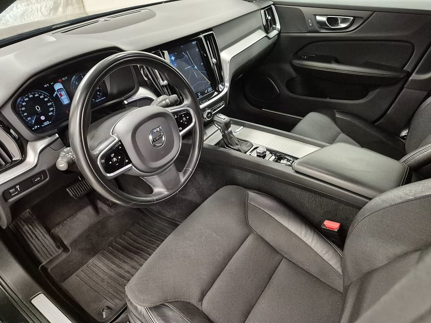 Bild 2 av Volvo V60 Cross Country B4 MILDHYBRID AWD 197HK 4x4 Advanced