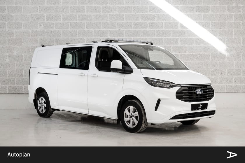 Bilde 1 av Ford Transit Custom 320 2,0 TDCi 170hk L2 Limited AWD ACC/Krok/Kamera