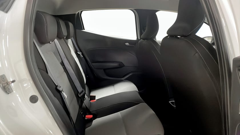 Bild 5 av Renault Clio E-TECH E Tech Evolution 143HK / CarPlay / Farthållare