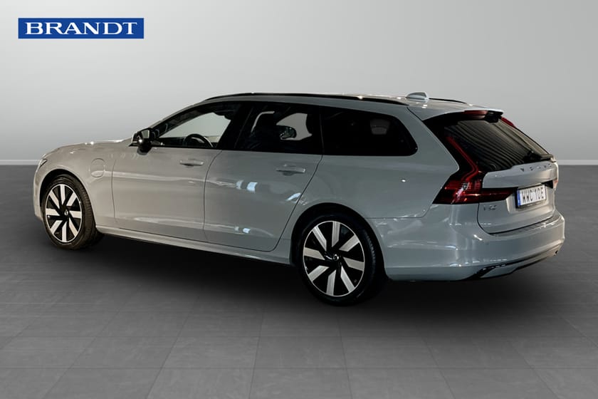 Bild 2 av Volvo V90 Recharge T6 Plus Dark