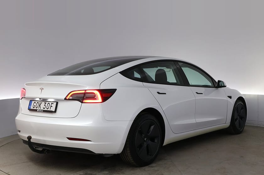 Bild 5 av Tesla Model 3 Standard Range Plus Refresh AP Pano Drag