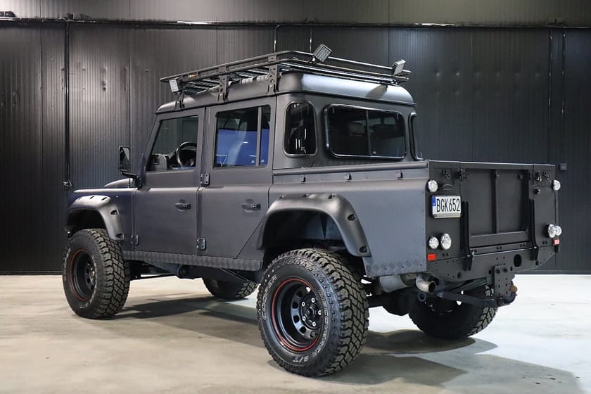 Bild 5 av Land Rover Defender 110 Dubbelhytt Pick Up SE 2.4 TD4 4x4 (122hk)