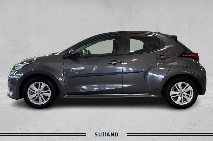 Bilde 2 av Toyota Yaris Hybrid | | Active Tech | Lav km stand |