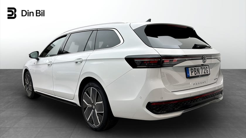 Bild 3 av Volkswagen Passat Variant eHybrid 1.5 TSI 272HK DSG / R-line/Drag/Panorama
