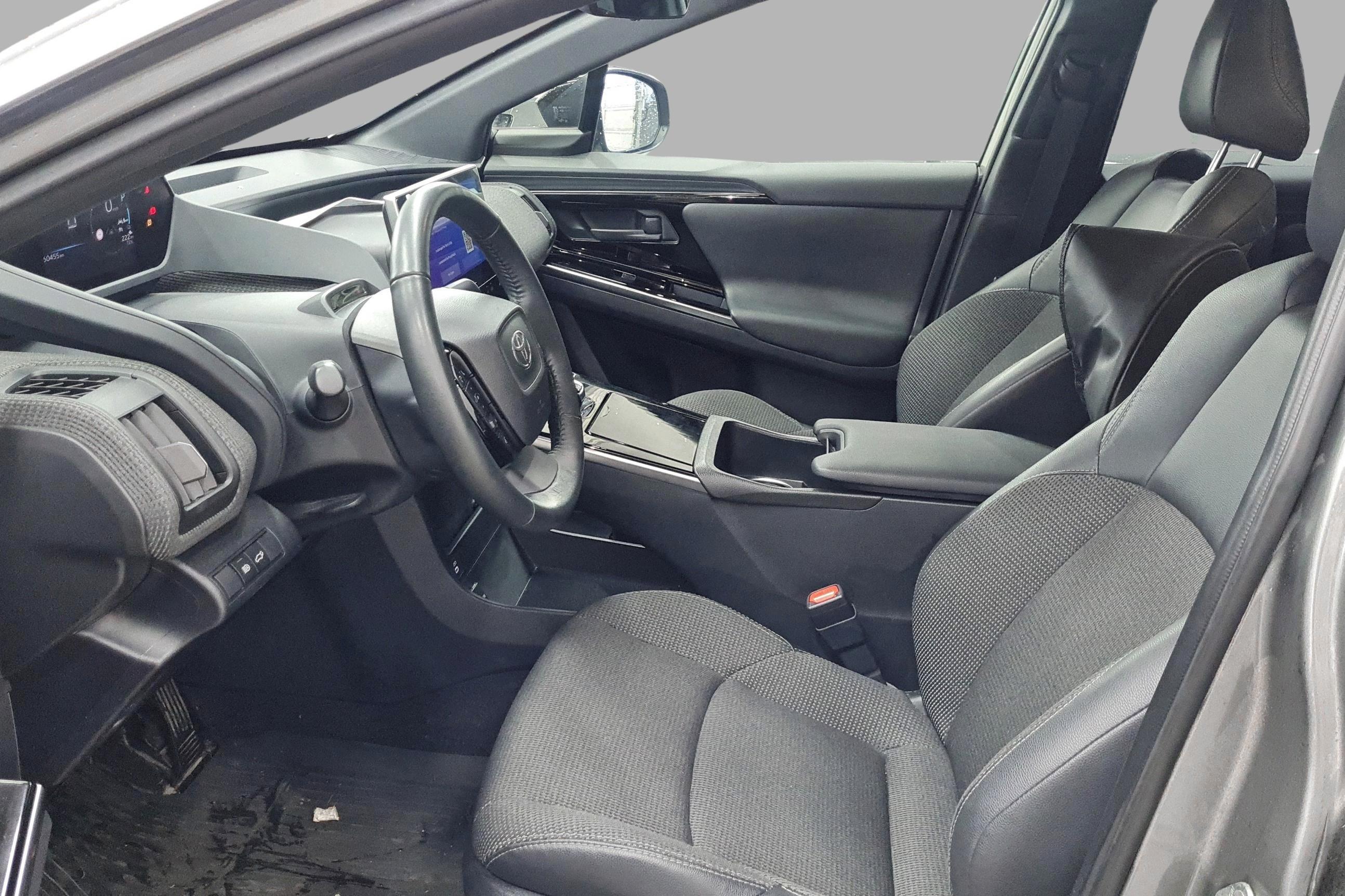 Thumnail bilde 3 av Toyota bZ4X