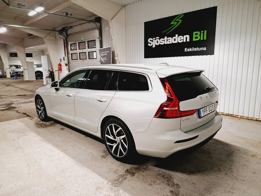 Bild 3 av Volvo V60 D3 Momentum Skinn Värmare Carplay Rattvärme