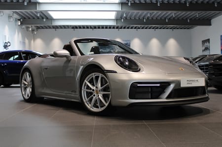 Porsche 911 Carrera 4 GTS Cabriolet