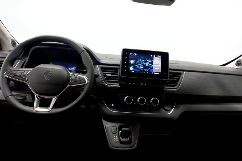 Bild 4 av Renault Trafic Skåpbil D-hytt PhII Nor L2H1 170 A 5 sits / Dubbelhytt / Ljudsystem