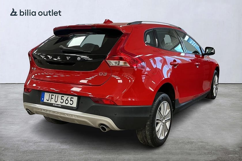Bild 4 av Volvo V40 Cross Country D3 Momentum BE Pano H/K Värmare PDC 150hk