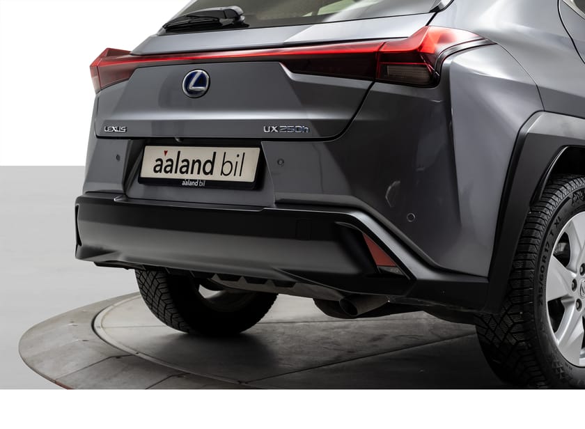 Bilde 5 av Lexus UX 250h E-Four Kompakt premium 4WD SUV.