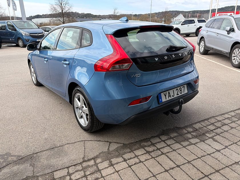Bild 4 av Volvo V40 D2 Automat, Drag, PDC, Kamrem bytt